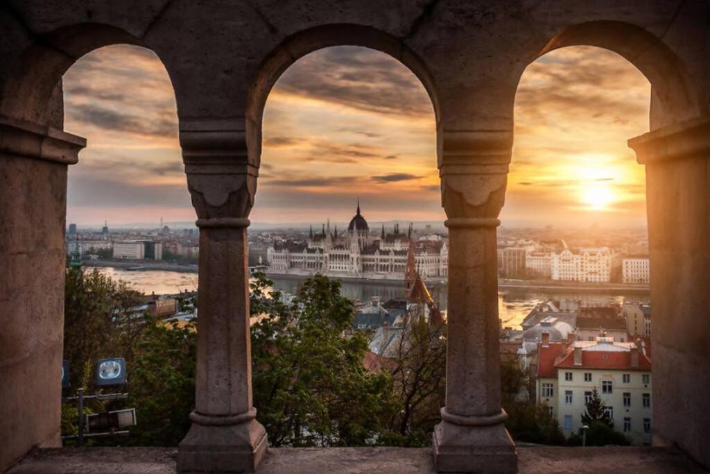 Apartment Parisian Soul In The Heart Of Budapest